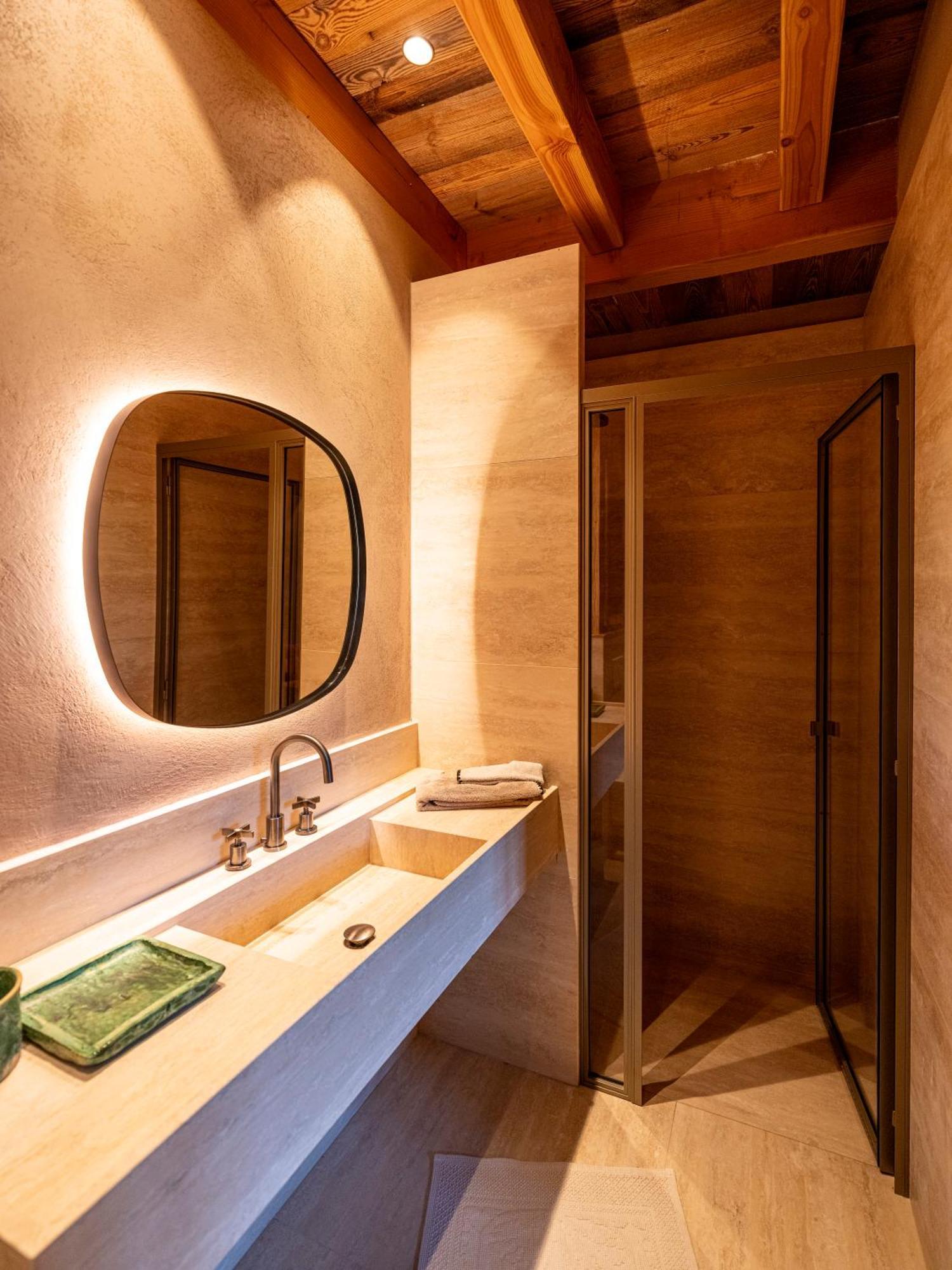 Superbe Ferme Renovee En De Luxe En Pleine Nature * Barcelonnette